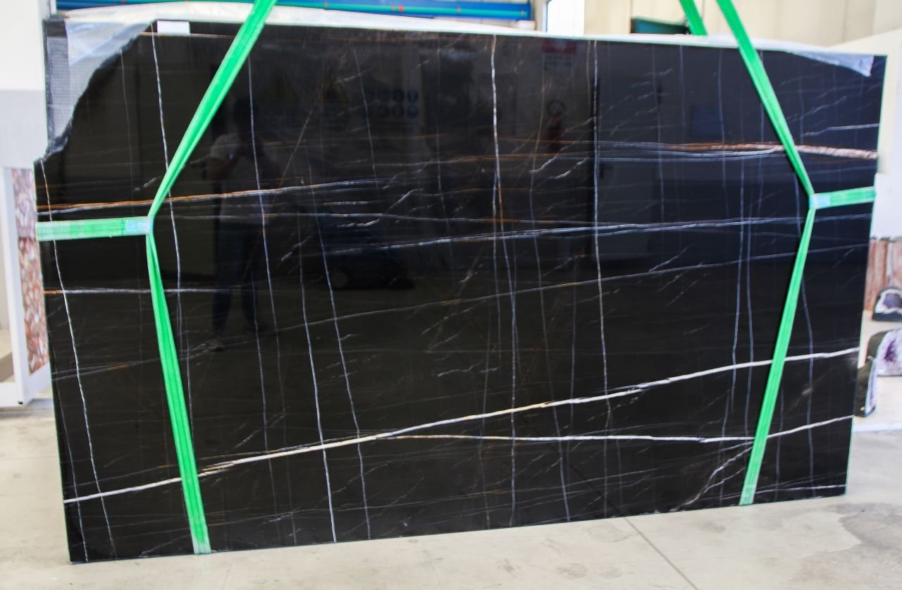 Sahara Noir Marble slab